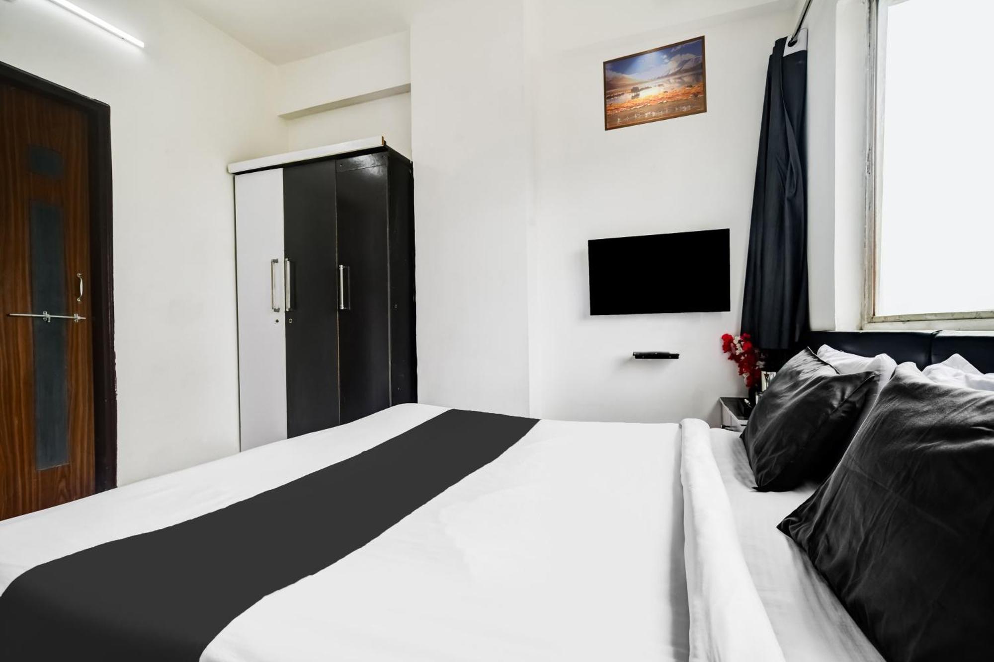 Super Hotel O Indraprasth Indore Eksteriør billede