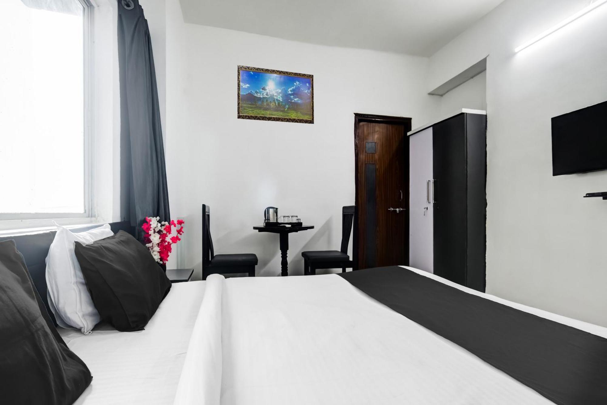 Super Hotel O Indraprasth Indore Eksteriør billede