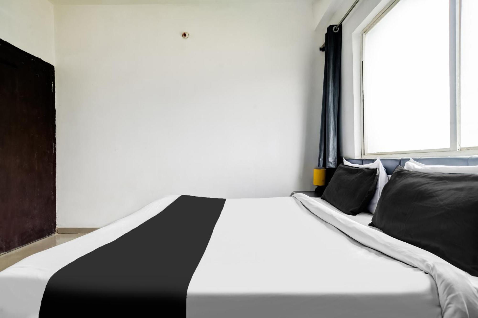 Super Hotel O Indraprasth Indore Eksteriør billede